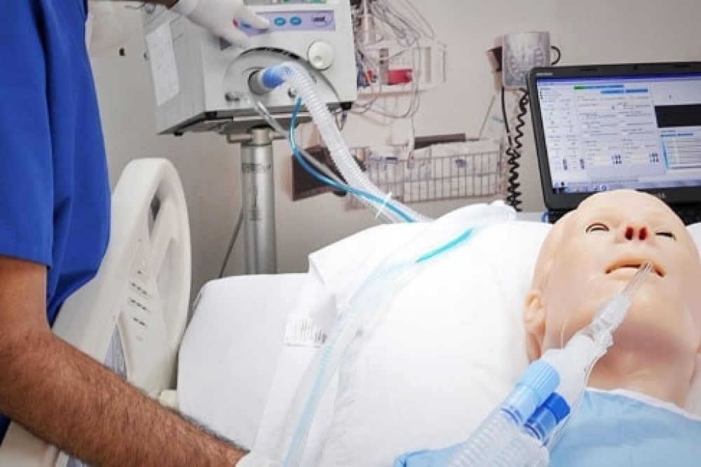 SIMULADOR MATERNO Y NEONATAL DE ALUMBRAMIENTO NOELLE SIN BEBE DE RESCUCITACIÓN