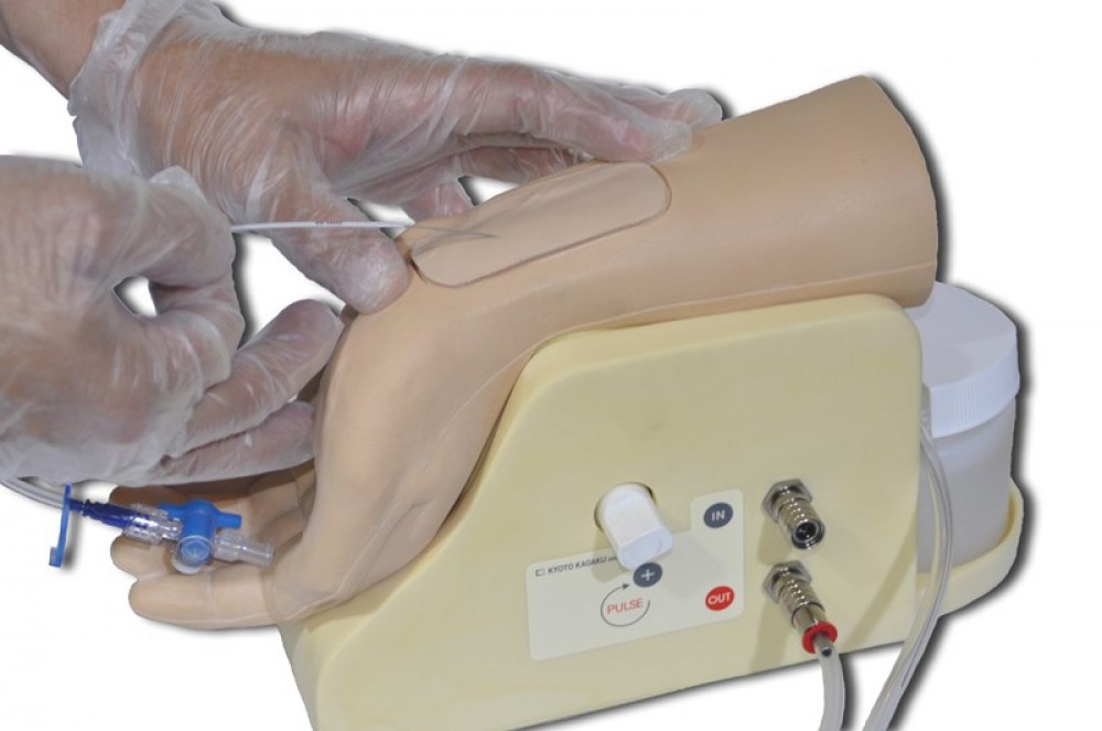 BRAZO PARA ENTRENAMIENTO DE INYECCION