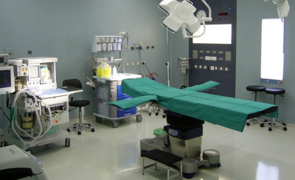 MANIQÚ PEDÍATRICO DE SONIDOS CARDÍACOS Y PULMONARES, CON VÍA AÉREA INTUBALBE: 1 AÑO