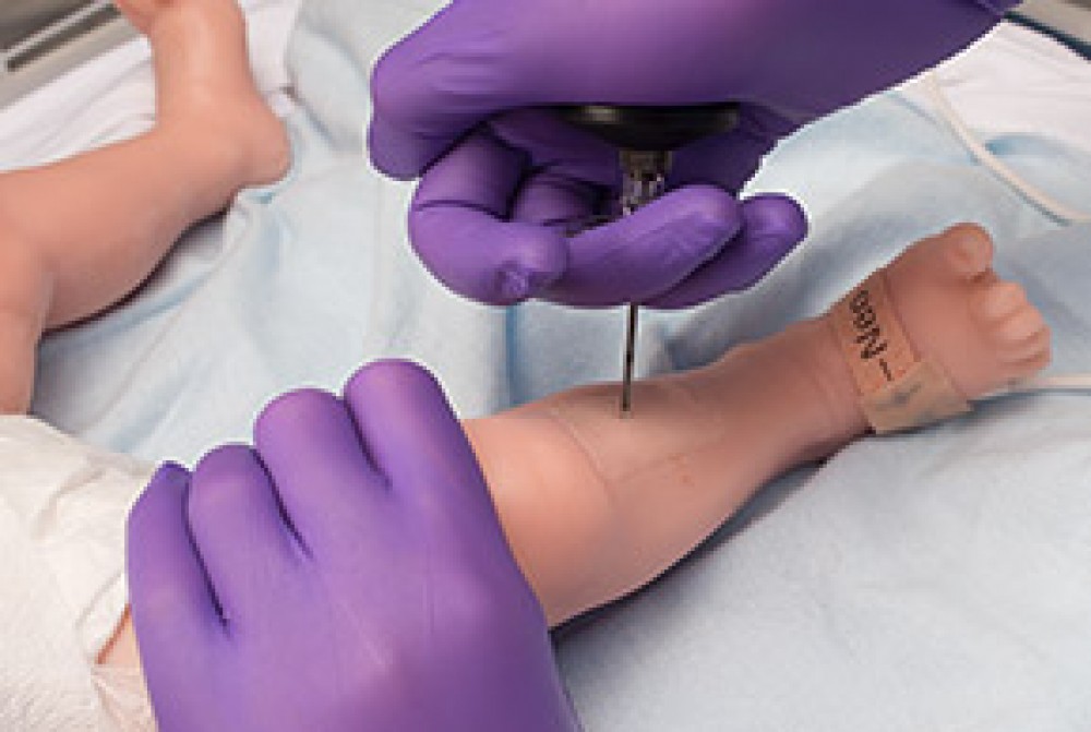 SIMULADOR AVANZADO MATERNO Y NEONATAL DE ALUMBRAMIENTO NOELLE