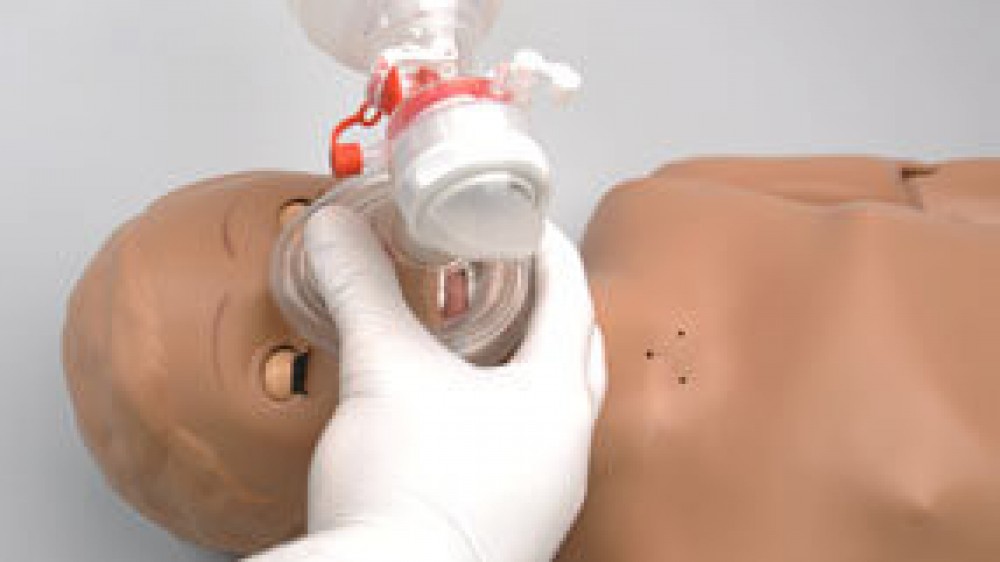 MANIQUI DE ENTRENAMIENTO PARA CUIDADOS HOSPITALARIOS