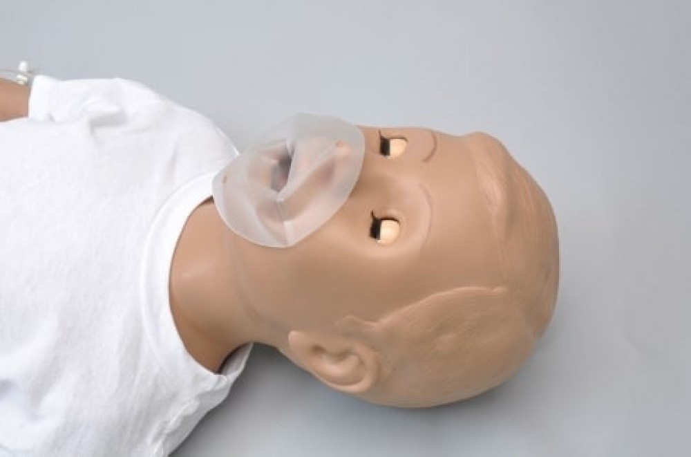 SIMULADOR PARA CUIDADO DE PACIENTE Y RCP: NEONATO