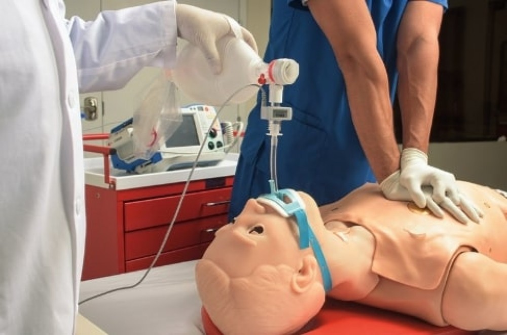 MANIQÚ PEDÍATRICO DE SONIDOS CARDÍACOS Y PULMONARES: 1 AÑO